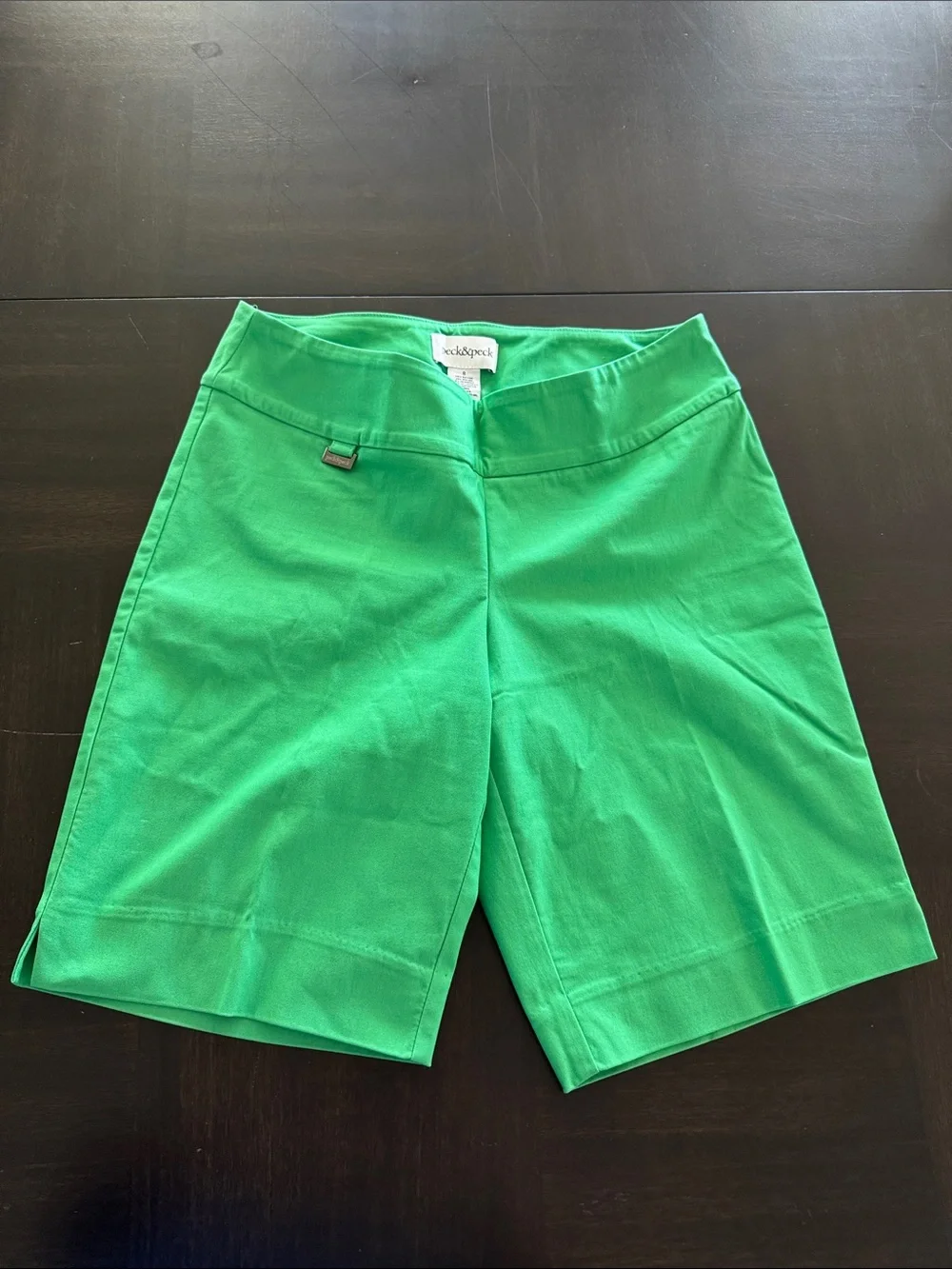 Peck & Peck Bright Green Women's Bermuda Shorts